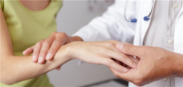 Hinweise auf eine Arthralgie? Wann sollte dann die Therapie starten?