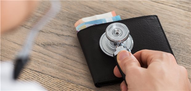 Höhere Vergütung: Die erhalten Ärzte seit Oktober von der Unfallversicherung.