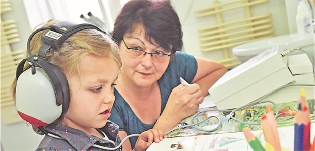 Gelbe Hefte sind viel zu oft ein Datengrab Hörtest bei einer Vierjährigen anlässlich der Vorsorgeuntersuchung U8.