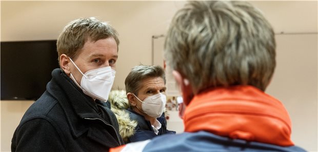 Schleswig-Holstein legt Plan für Lockdown-Ausstieg vor Hoffen auf baldige Lockerungen: Ministerpräsident Daniel Günther (l.) und Gesundheitsminister Heiner Garg (r.).