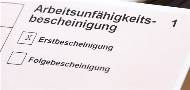 Kaufmännische Krankenkasse: 11,9 Millionen Fehltage im ersten Halbjahr Arbeitsunfähigkeitsbescheinigung, Nahaufnahme