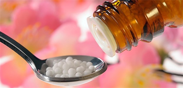 Homöopathie: Humbug oder Heilmittel? Daran scheiden sich die Geister.