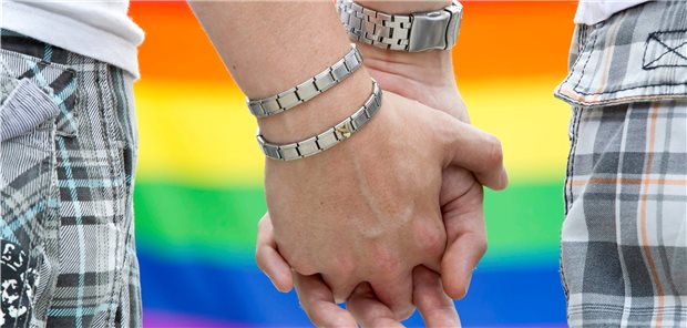 Konversionsbehandlungen künftig verboten Homosexualität ist keine Krankheit: Medizinische Interventionen, die darauf gerichtet sind, die sexuelle Orientierung einer Person gezielt zu verändern sind künftig untersagt.