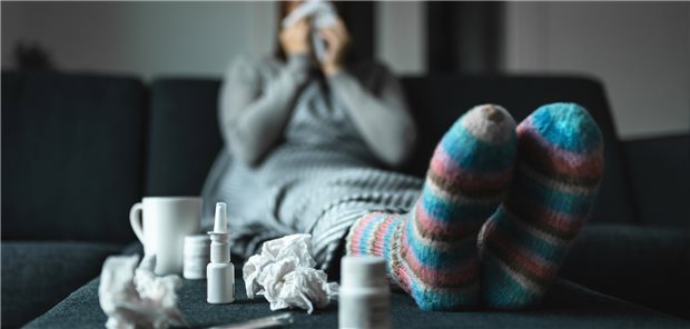 Husten, Schnupfen, Heiserkeit sorgten im Jahr 2022 für die meisten Arbeitsausfälle.