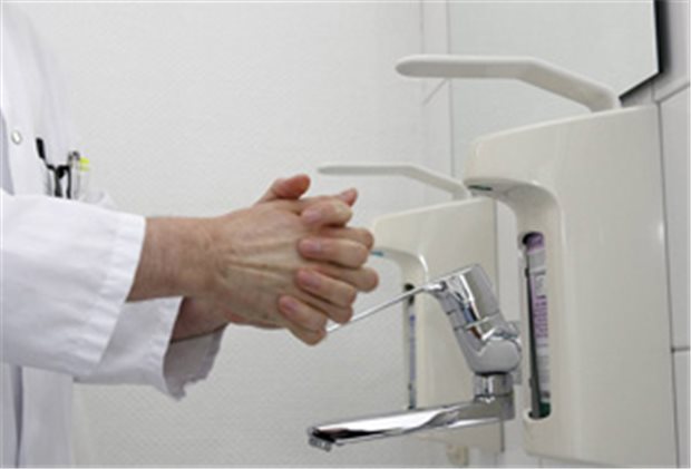 Baden-Württemberg macht Kliniken neue Hygienevorschriften Hygiene in Krankenhäusern: Baden-Württemberg will jetzt landesweit einheitliche Regeln schaffen.