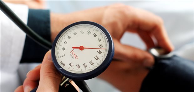 Hypertonie. Welche unerwünschten Effekte einer Pharmakotherapie sind dann zu berücksichtigen?