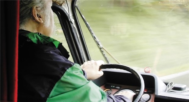 Brummi-Fahren trotz Insulintherapie Hypoglykämien am Steuer sind gefährlich. Fahrer sollten wissen, wie man darauf reagiert.