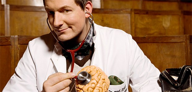 'Wir verschenken unsere Möglichkeiten' "Ich habe ein Gehirn dabei, ich hoffe, sie auch", lautet einer der Sprüche vom Comedian und Moderator Dr. Eckhardt von Hirschhausen: Er fordert mehr Humor in der Behandlung.