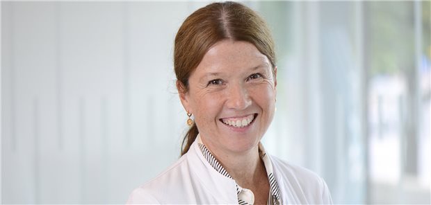 Bundesverdienstkreuz für Direktorin der Kinderonkologie Ihre Leistungen wurden mit dem Bundesverdienstkreuz gewürdigt: Dr. Claudia Blattmann, Ärztliche Direktorin der Kinderonkologie des Olgahospitals im Klinikum Stuttgart.