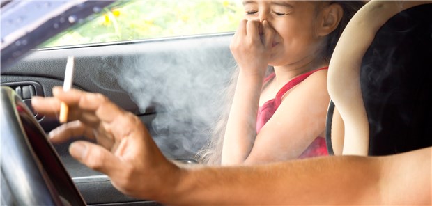 Länder machen Dampf beim Rauchverbot im Auto Im Auto rauchen, wenn Kinder an Board sind: Das soll künftig Strafen zwischen 500 und 3000 Euro nach sich ziehen.