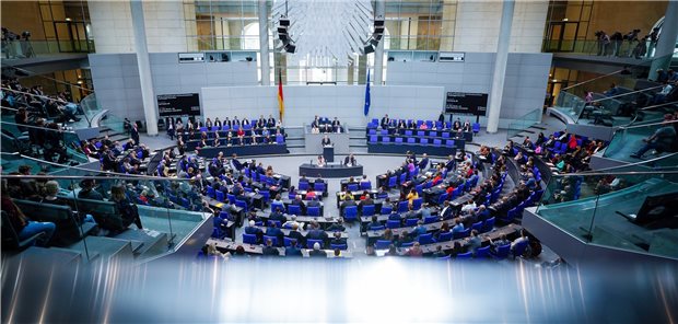 Im Bundestag wird am Donnerstagnachmittag abschließend über den Etat des Bundesgesundheitsministers beraten. Er hat im laufenden Jahr ein Volumen von über 64 Milliarden Euro.