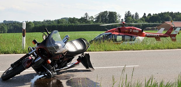 Je oller, desto gefährdeter Im Frühling knattern wieder die Motorräder los. Ältere Fahrer sind prozentual häufiger in Unfälle verwickelt als jüngere.