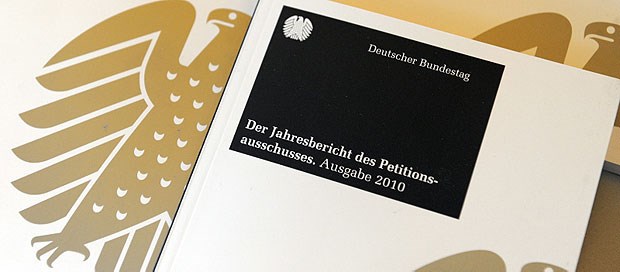Weniger Beschwerden über GKV & Co. Im Gegensatz zum Jahresbericht von 2010 sind die Eingaben, die das Bundesgesundheitsministerium betreffen, um knapp zehn Prozent zurückgegangen.