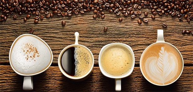 Am meisten Kaffee trinken Orthopäden Im Kantonsspital St. Gallen wurden 2014 insgesamt 70.800 Tassen Kaffee in der Kantine bezahlt. Dabei wurde Café Crème eher morgens getrunken - und Espresso nach dem Mittagessen.