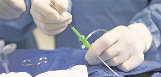 Im Katheterlabor: Eine Katheterablation gilt als erfolgversprechende Therapiestrategie bei Patienten mit anhaltenden ventrikulären Arrhythmien.