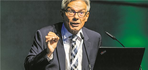 „Im Moment sind alle zu feige“: Der G-BA-Vorsitzende Professor Josef Hecken wirft Politikern vor, sich in den vergangenen Jahren vor strukturellen Reformen im Gesundheitswesen gedrückt zu haben.