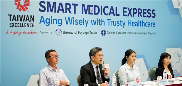 COVID-19-Test in nur drei Minuten? Im Rahmen des „Taiwan Excellence Smart Medical Product Launches“ präsentierten in Taipeh Mitte September Vertreter von vier Firmen innovative assistive Technologien.
