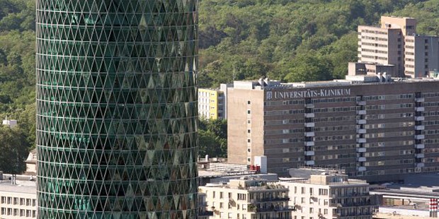 Institut für medizinische Soziologie vor dem Aus Im Schatten der Hochhäuser: Das Institut für medizinische Soziologie an der Uniklinik Frankfurt wird geschlossen.