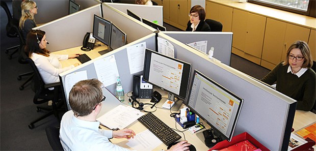 Im Schnitt gehen 301 Anrufe pro Tag in der Terminservicestelle der KV Hessen ein.