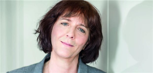 BVF-Vorstand: Vielen Patientinnen fehlt das Wissen über ihren Körper „Im Vergleich zu früher benötigen wir deutlich mehr Zeit bei der ausführlichen Beratung der Patientinnen – auch, um hier Sorgen und Unsicherheit zu nehmen“, sagt Dr. Cornelia Hösemann, Vorstandsmitglied im Berufsverband der Frauenärzte (BVF).