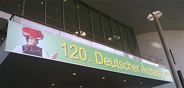 Schelte für die SPD und die Bürgerversicherung Im Zeichen des beginnenden Bundestagswahlkampfs hat am Dienstag der Deutsche Ärztetag in Freiburg begonnen.