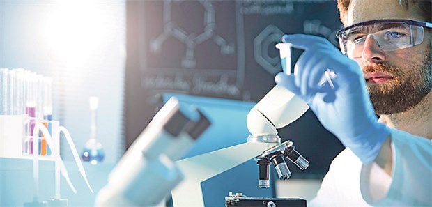 Eine Studie mit Schwierigkeiten und Hoffnung Im Zuge der Ebola-Epidemie wurde die Forschung zu einem Impfstoff intensiviert, seit März wird getestet.