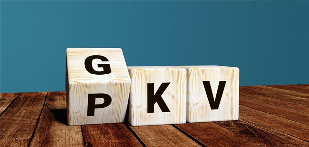 Würfel mit PKV und GKV als Zeichen