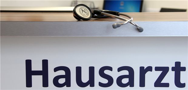 Weniger berufstätige Ärzte in Sachsen-Anhalt Immer mehr Ärztinnen und Ärzte in Sachsen-Anhalt suchen – oft unter großen Mühen – Nachfolger für ihre Praxen.