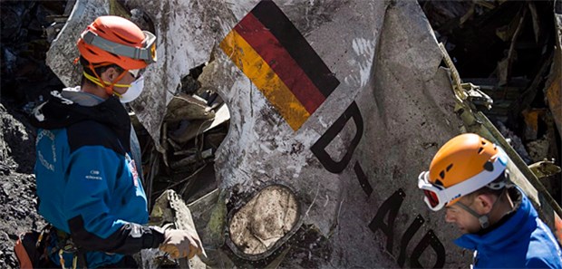 Germanwings-Co-Pilot war bei 41 Ärzten Immer mehr Details aus der Krankenakte von Co-Pilot Andreas L. werden bekannt - er soll den Germanwings-Absturz am 24. März mit 150 Toten absichtlich herbeigeführt haben.