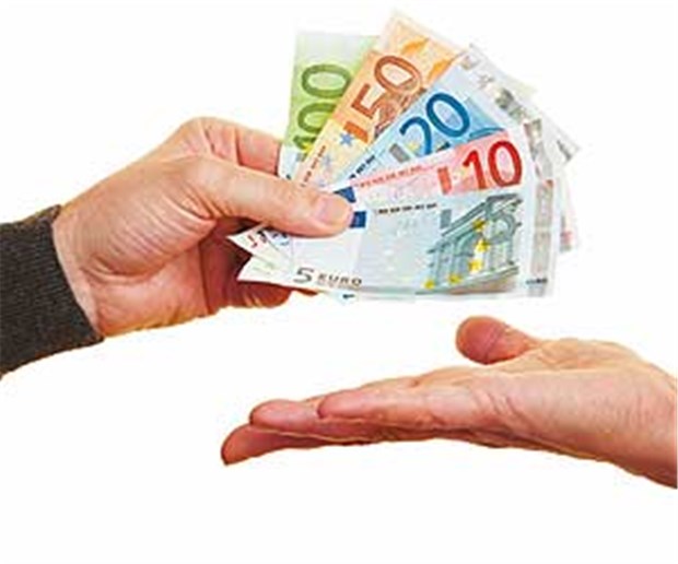 Gleiches Honorar für alle: KVen machen Druck Immer mehr KVen unterstützen die Initaitive nach einem einheitlichen Honorar für Ärzte.