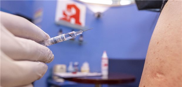 Impfen in der Apotheke. Das System tut sich schwer damit, Verantwortung neu zu denken.