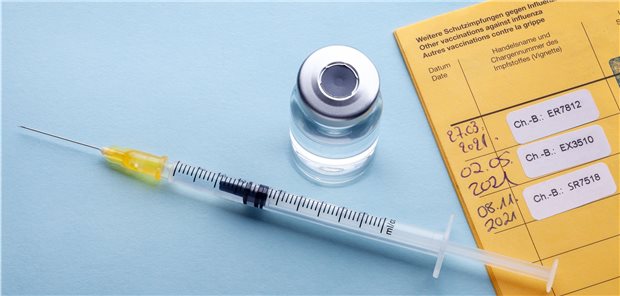 Verwirrung über Mindestabstände bei der COVID-Booster-Impfung Impfserie mit drei Impfungen aufgefrischt: Der Abstand zwischen der zweiten und dritten Dosis kann verkürzt werden, aber nicht auf vier Wochen!