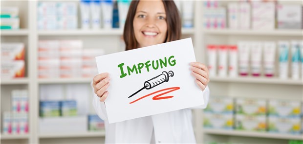 Impfung in den Apotheken? Ärztevertreter sind von der Idee nicht begeistert. „Das haben Apotheker nie gelernt“, urteilt der Hausärzteverband.