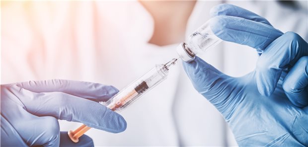 Härtefälle können in Berlin früher gegen SARS-CoV-2 geimpft werden In Berlin entscheidet jetzt eine Clearingstelle über Impf-Härtefälle. Eine Ärztin hatte zuvor lange Zeit Probleme, einer Patientin einen Termin für eine Härtefall-Impfung zu besorgen.