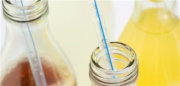 Diabetes-Gefahr: Warum Ärzten Süßes sauer aufstößt In Großbritannien werden süße Softdrinks seit vier Jahren stärker besteuert. Der Zuckerkonsum sei seither zurückgegangen, heißt es.