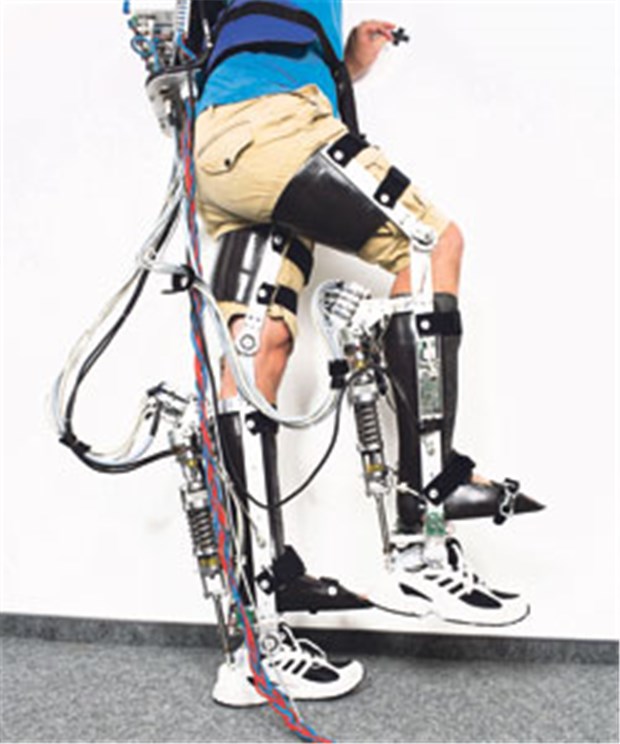 Marktplatz auch für MedTech-Innovationen In Hannover zeigt die TU Darmstadt das Exponat PAKO, Prototyp einer Orthoprothese.