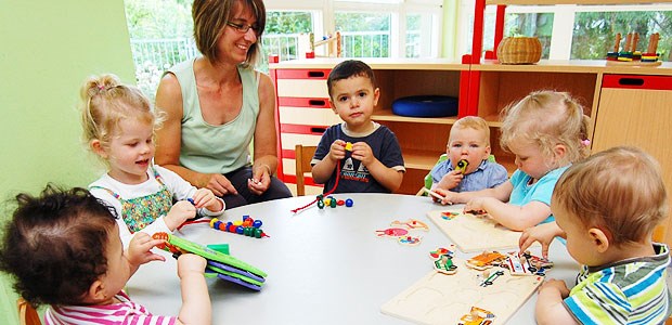 Generelle Impfpflicht hilft nicht gegen Masern In Kindertagesstätten gibt es immer mehr ganz kleine Kinder. Sie brauchen unbedingt altersgemäßen Impfschutz.