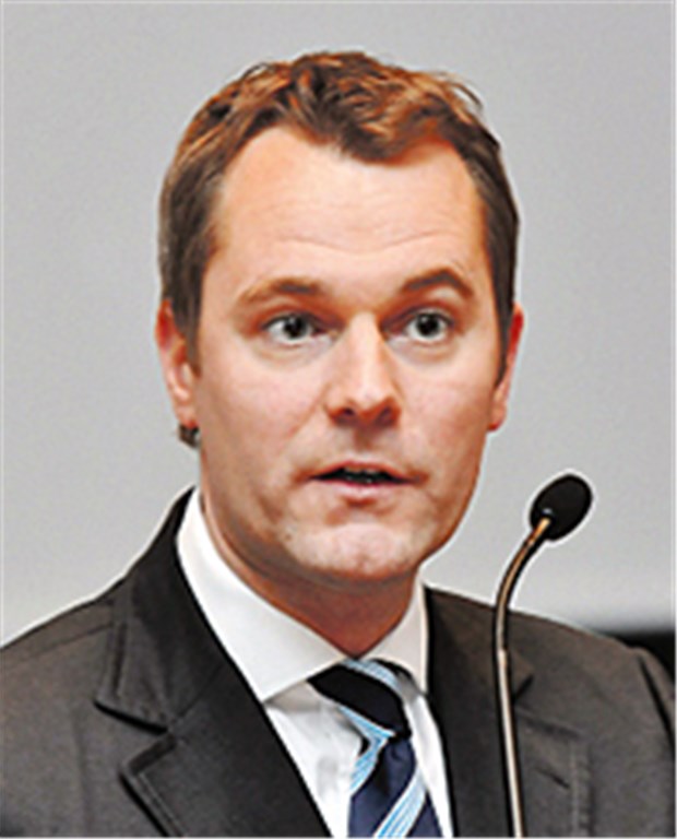 Liebe Worte, aber keine Taten für Ärztenetze "In Netzen liegt die Zukunft der Versorgung" - BMG-Staatssekretär Daniel Bahr (FDP).