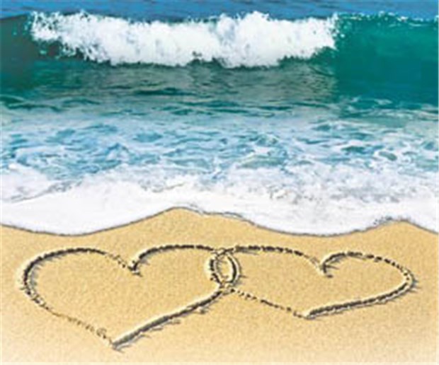 Ewige Liebe - nur ein Hirngespinst? In Sand gemeiselt: Der Treuschwur.