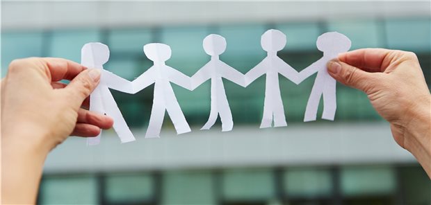 Berliner Bezirk Neukölln plant Familien-Gesundheitszentrum In dem geplanten Gesundheitszentrum will der Bezirk Berlin-Neukölln seinen Bewohnern Unterstützung bei medizinischen, sozialen, pädagogischen und emotionalen Problemen bieten.