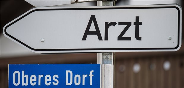 In den Dörfern – und nicht nur dort – wird die hausärztliche Versorgung in Niedersachsen bis Mitte der 2030 zunehmend prekärer.