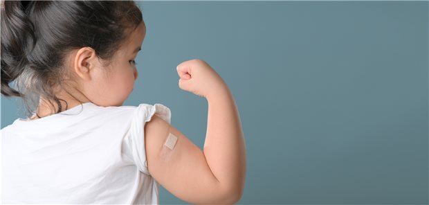 In den USA können jetzt auch Kinder ab 5 Jahren eine Booster-Impfung erhalten (Symbolbild mit Fotomodell).