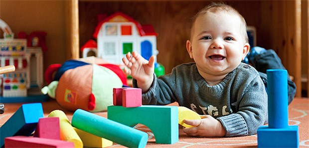Knopfbatterien werden zur Gefahr im Kinderzimmer In den USA verschlucken Kinder offenbar immer häufiger kleine Fremdkörper. Bei Bauklötzen dürfte die Gefahr nicht allzu groß sein.