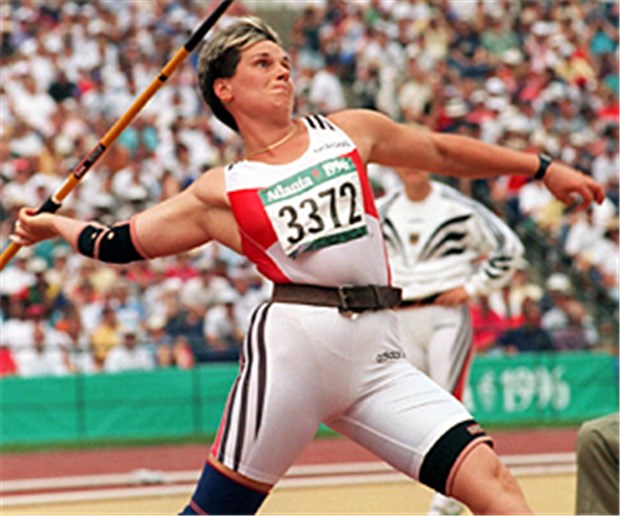 Behandelt wie ein Profi In der Sportklinik Halle betreut: Olympiasiegerin Silke Renk.