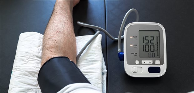 In der Studie wurde eine Hypertonie als drei aufeinanderfolgende RR-Messungen von über 140/90 mmHg - oder mittels ärztlicher Diagnose definiert.