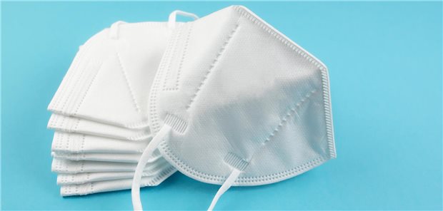 Uniklinik Frankfurt: „Dringende Empfehlung“ zum Masketragen für alle klinischen Mitarbeiter In der Uniklinik Frankfurt wird klinischen Mitarbeitern wieder empfohlen, Masken zu tragen.