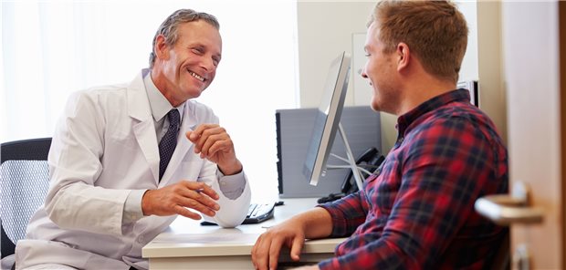 In der ambulanten Versorgung stellen Niedergelassene noch klar die Mehrheit – fast drei von vier Ärzten betreiben eine eigene Praxis. Doch die Zahl der angestellten Ärzte wächst.