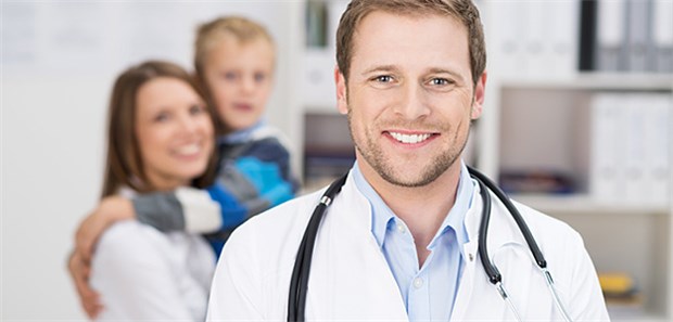 Aufwertung der Hausarztmedizin im Blick In einem optimal gegliederten System, das nachhaltig unnötige Wartezeiten und Fehlversorgung vermeidet, sollten Hausärzte erste Ansprechpartner sein, so die beiden Fachgesellschaften DEGAM und ÖGAM.