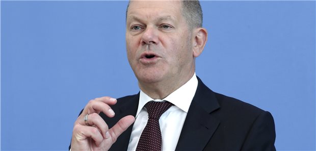 Kurze Quarantäne soll Praxen und Kliniken am Laufen halten In großer Sorge wegen der rasanten Omikron-Ausbreitung auch in Deutschland: Bundeskanzler Olaf Scholz (SPD).
