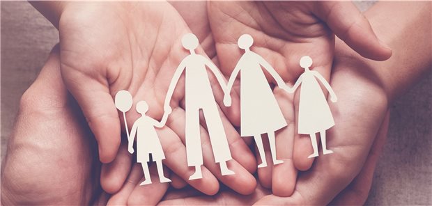 In guten Händen: Frühes Screening bei familiärem Krebsrisiko lohnt sich.